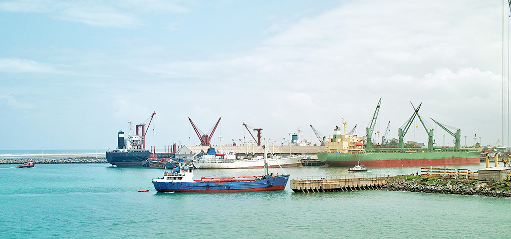 Hafen von Lome, Togo, Afrika. | © GettyImages/viti Hafen von Lome, Togo, Afrika.