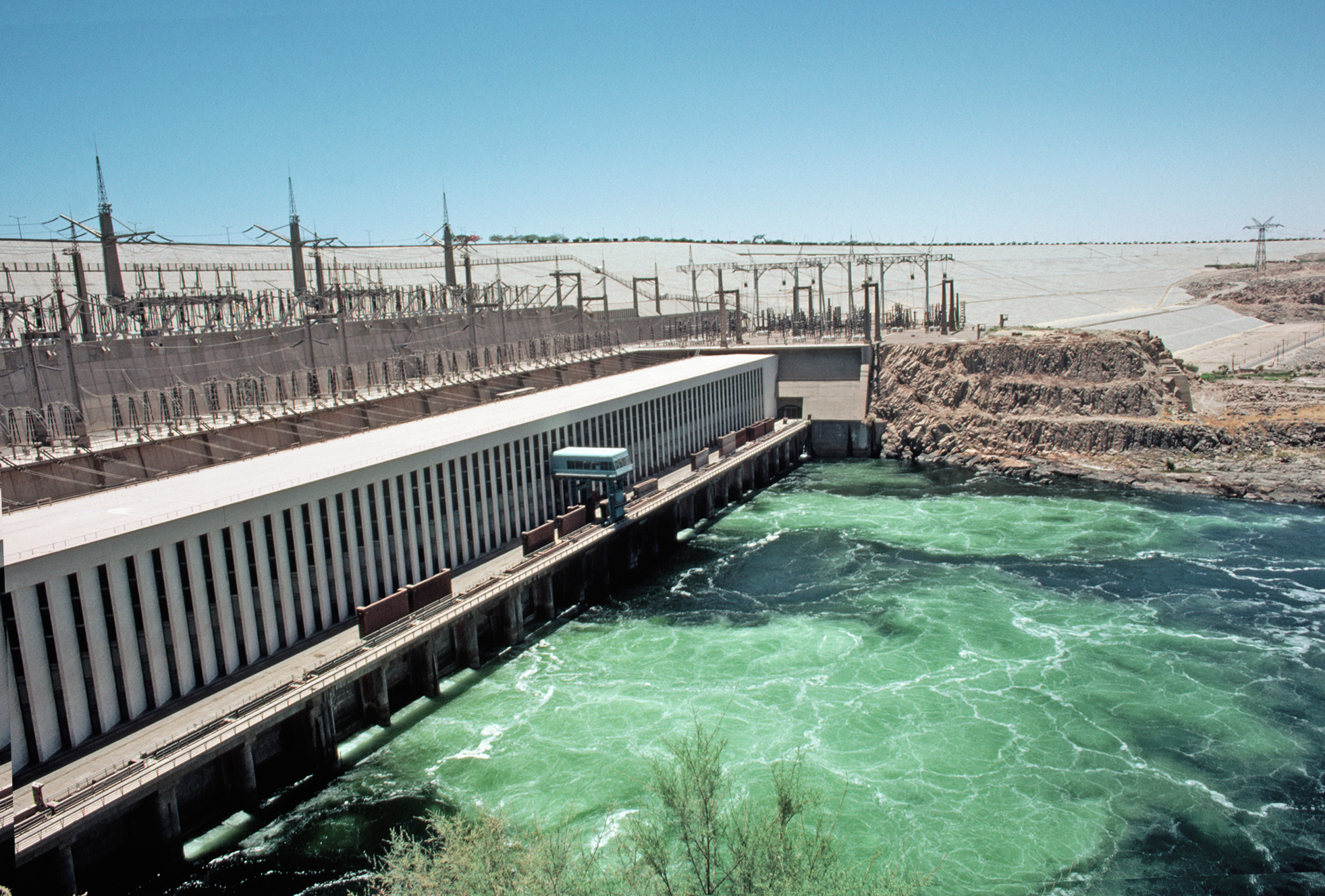 Sandfiltrationsbecken in einer Wasseraufbereitungsanlage | © istock.com/tuachanwatthana Sandfiltrationsbecken in einer Wasseraufbereitungsanlage