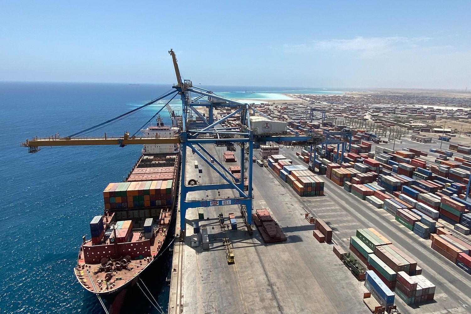 Africa Business Guide - Afrikas Häfen: Jeder will ein Stück vom Kuchen Africa Business Guide - Afrikas Häfen: Jeder will ein Stück vom Kuchen